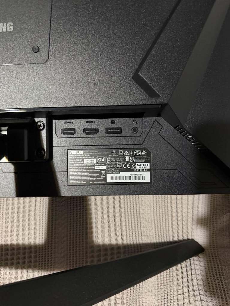 Asus 180hz 1ms 27inc TUF GAMING monitor