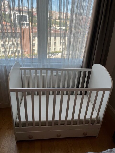 IKEA Gonatt Bebek Karyolası ve Drömmande Yatak