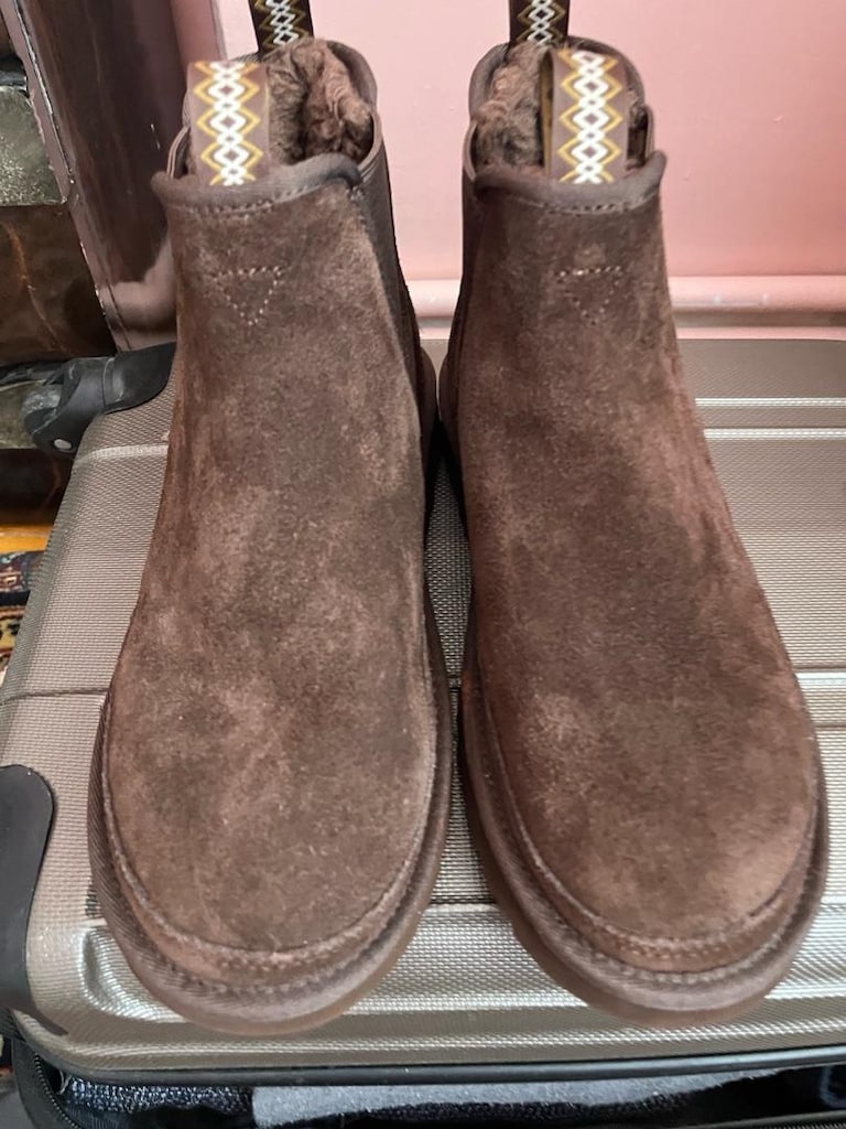 UGG ayakkabı — görsel 4/8
