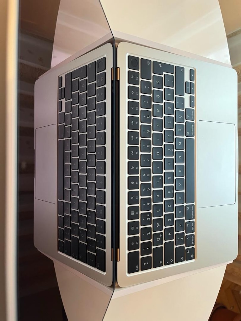 Devir sayisi 9 | Pil sağlığı %100 | Macbook air M2 16 GB 256 GB - 7