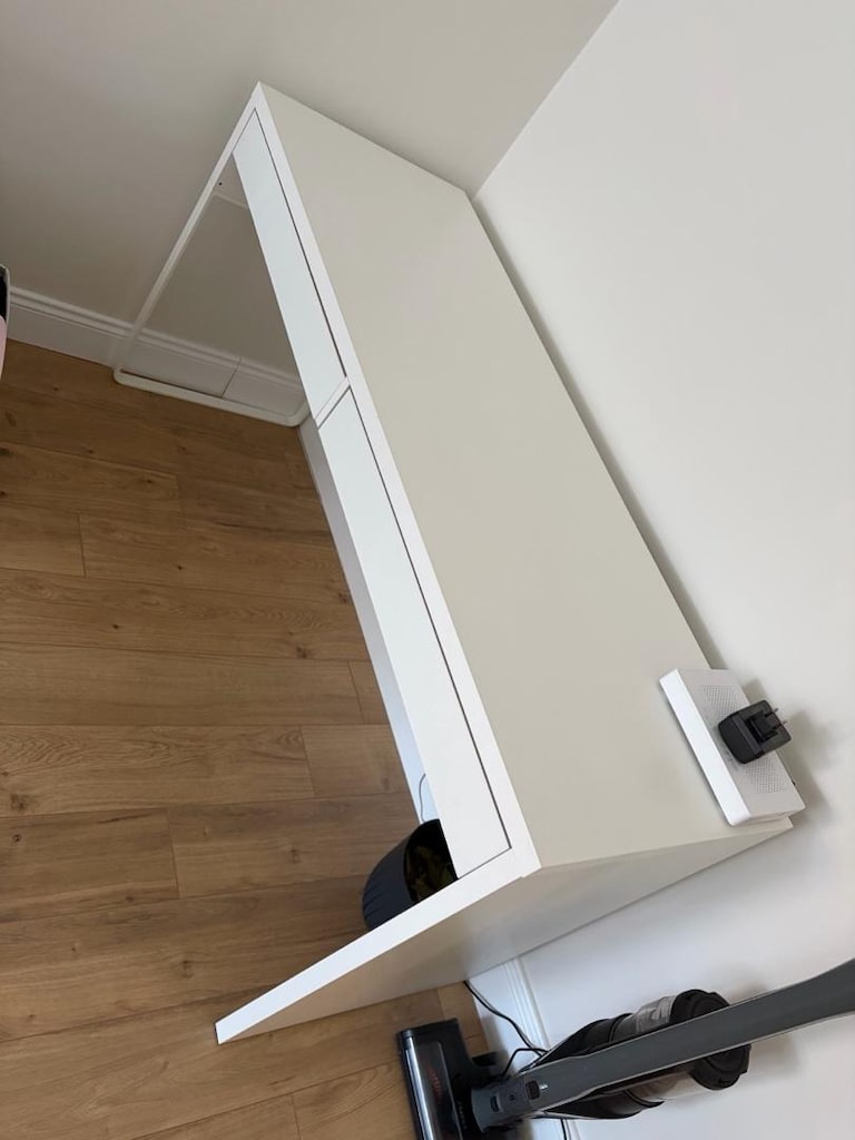 IKEA MICKE ÇALIŞMA MASASI