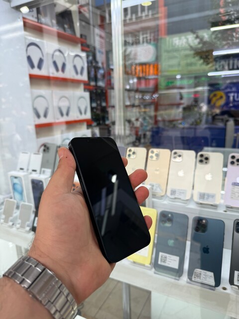 İPHONE 13 256GB PİL%74 SİYAH DEĞİŞENSİZ TR!