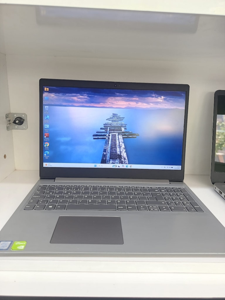 LENOVO İ5 8265U İŞLEMCİ 15.6" İNÇ + 2GB EKRAN KARTI + 8GB RAM LAPTOP - 18