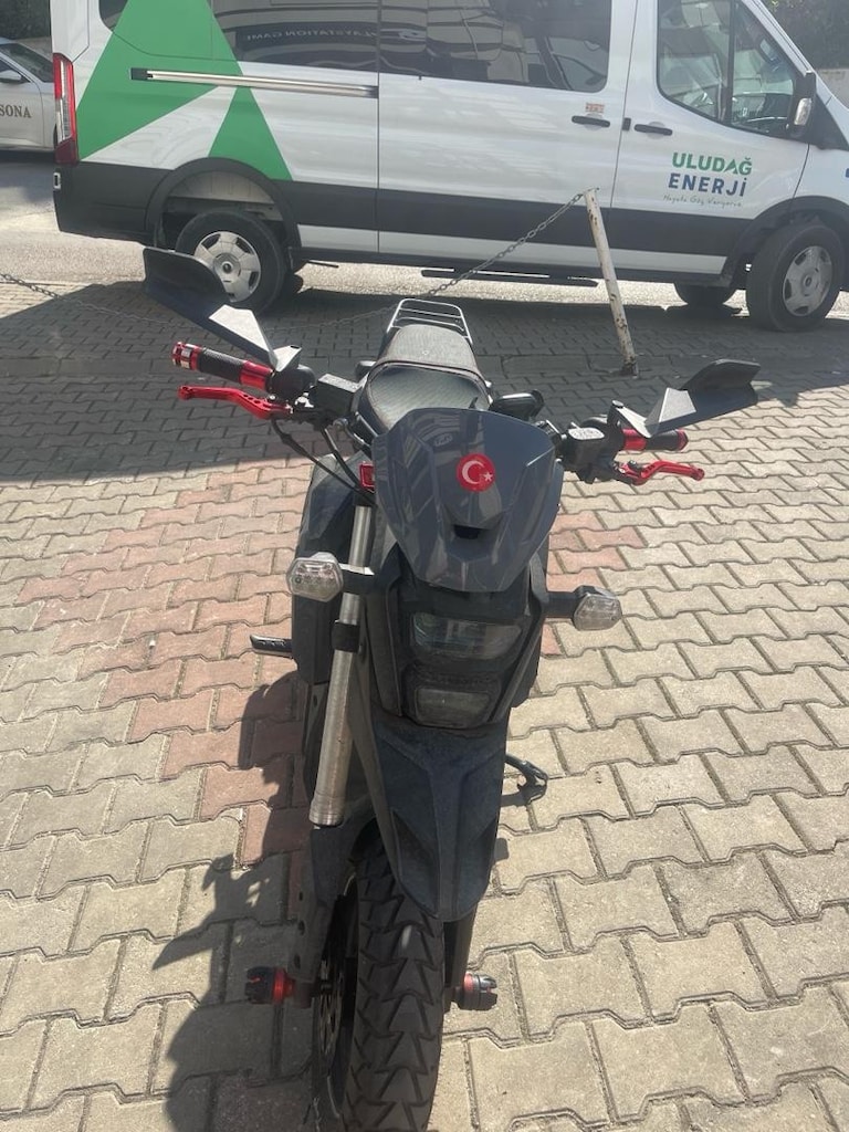 Ruhsatta 50cc gerçekte 125 lik tertemiz makina - 3