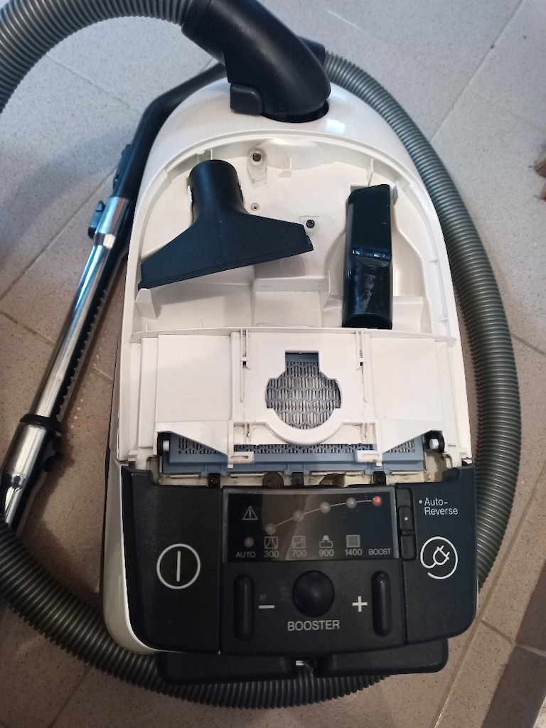 Miele Elektrik Süpürgesi Alman Miele Süpürge Toz Torbalı Hepa Filtreli - 12