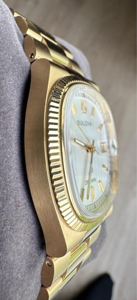 Bulova Super Seville - 3
