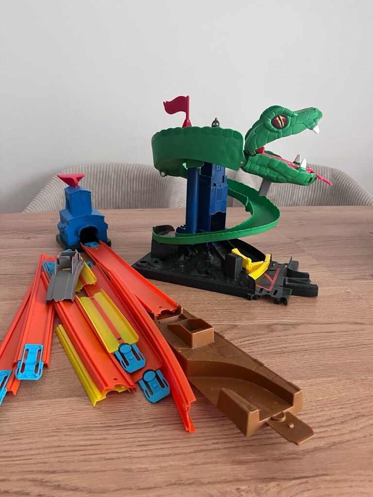 Hot Wheels Yılanlı Yarış Pisti – Büyük Oyun Seti - 2