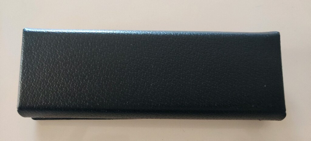 BURBERRY Siyah Renkli Hard Case Gözlük Kabı. - 5