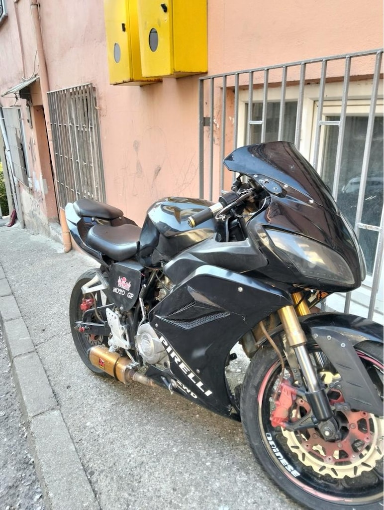250 cc motor - 4