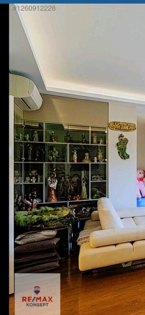 TV ünitesi seti ve camlı dolaplar - 2