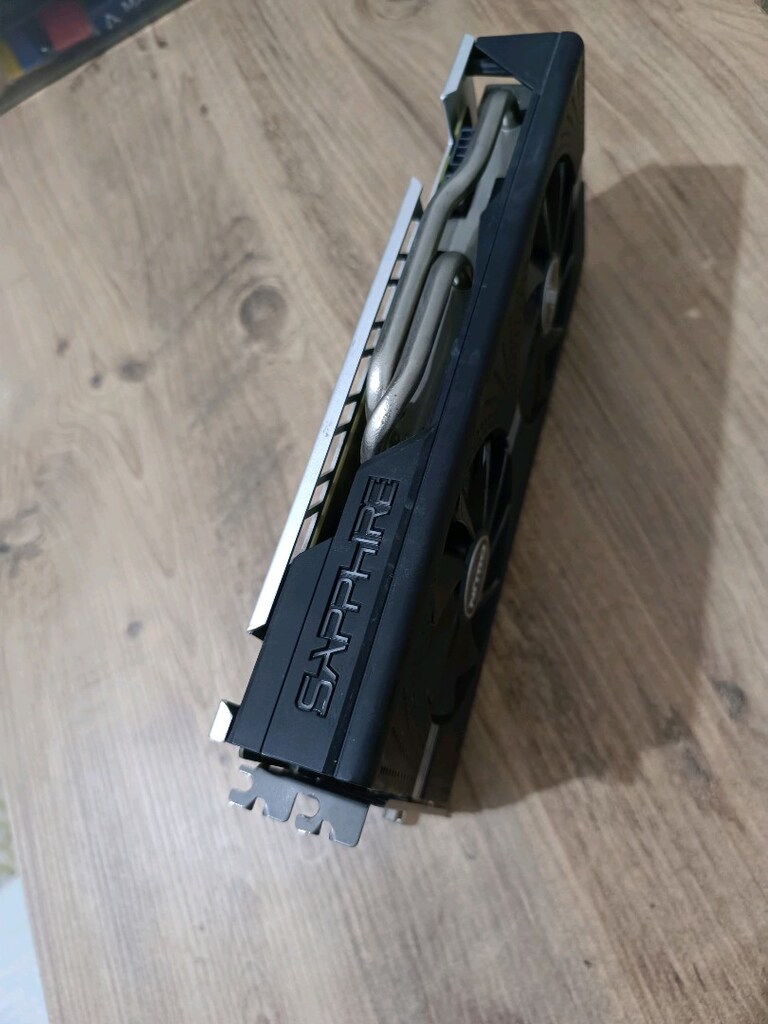 Sapphire Nitro Plus RX 570 4 GB Ekran Kartı - 3