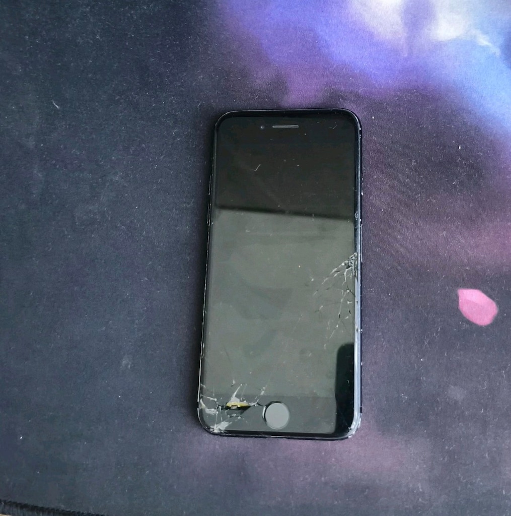 iPhone 7 - 2