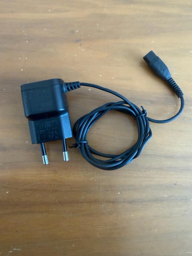 Philips A00390 4,3 volt şarj adaptörü - 3
