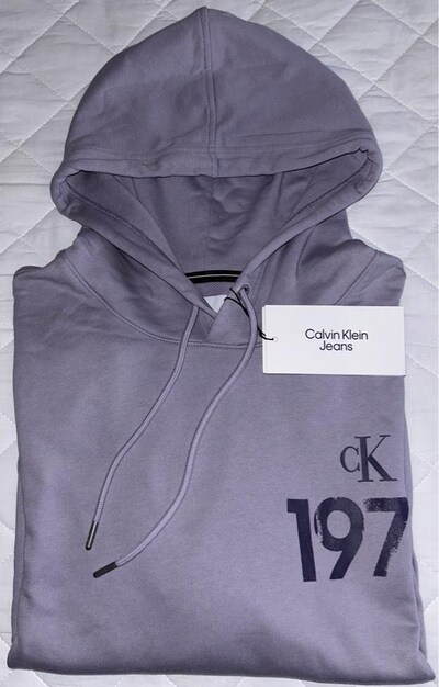 Calvin Klein kapsonlu sweatshirt, hic giyilmemis orijinal, bol kesim