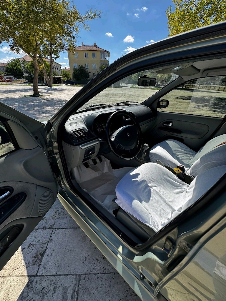 2004 model privilege - 5