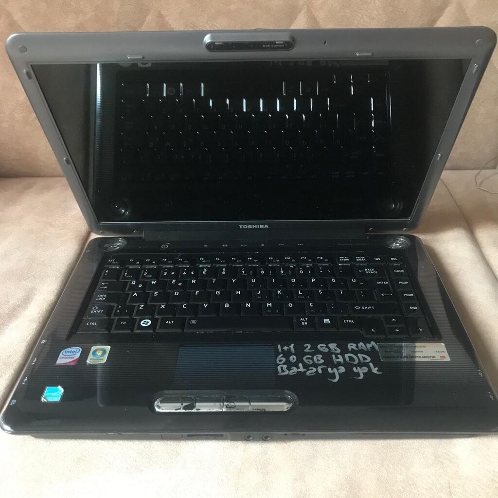 AÇIKLAMAYI OKU! 2 adet laptop - 2