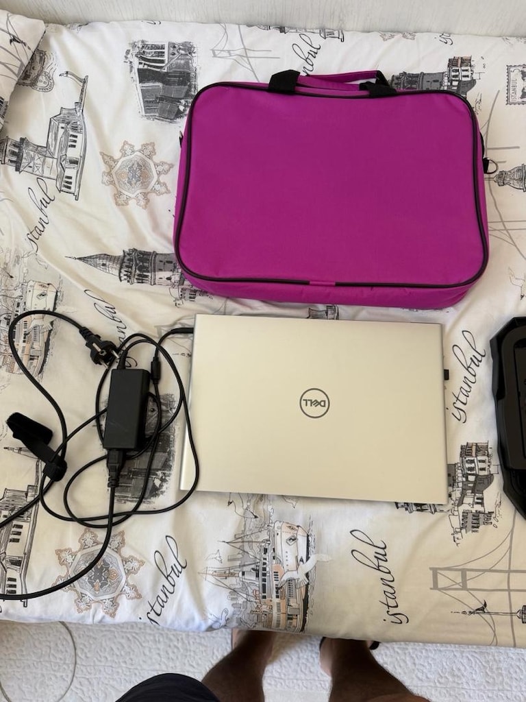 Dell marka intel(R)Core İ5 -8250UCPU@1.6GHz - 3
