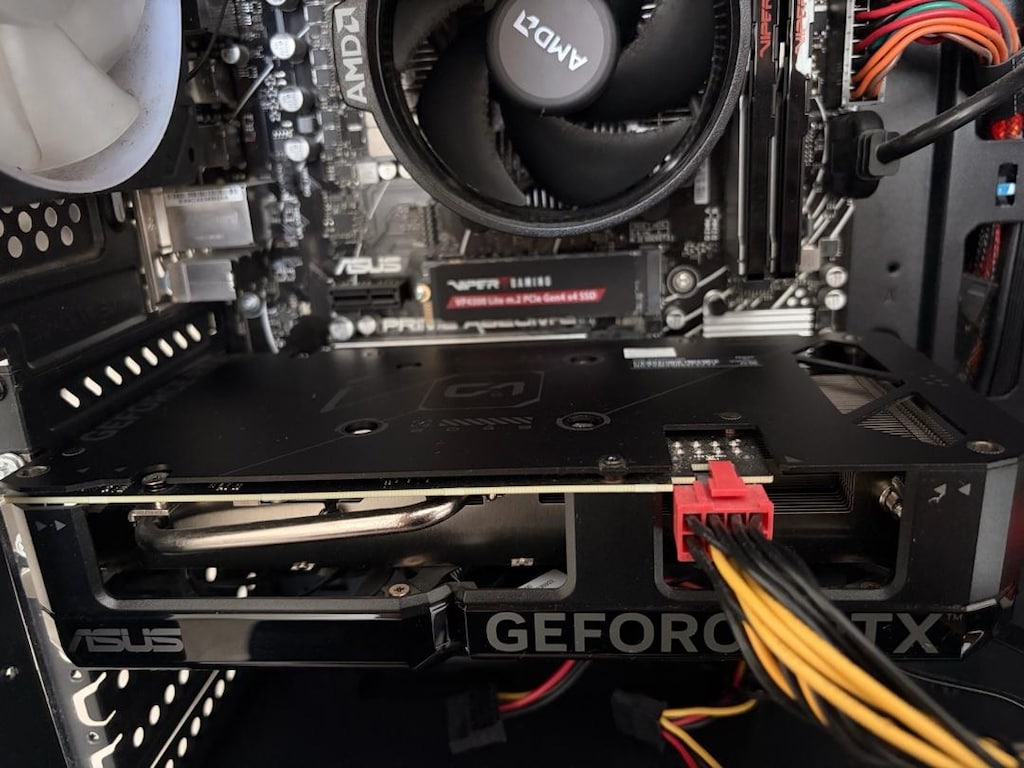 RTX 4060Ti 8 GB/ Ryzen 5 7600/ 32 GB DDR5 6000 Mhz Gaming PC - 5