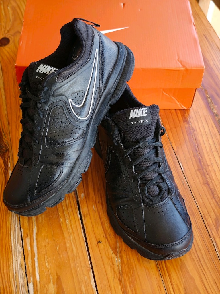 Nike T-lite Orjinal sıfır gibi üründür spor salonu içinde giyildi - 6