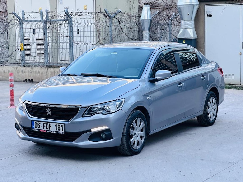 Peugeot 301 - 4