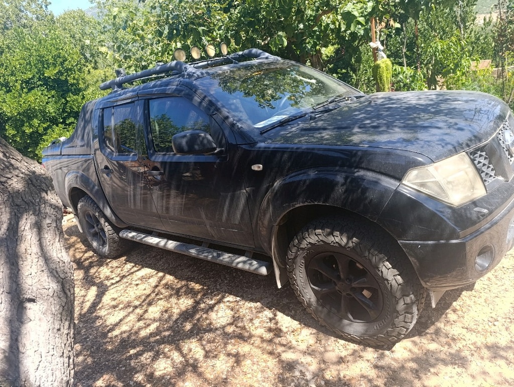 Nissan navara 4x4 Off-Road Donanımlı Bagaj Kabinli çeki demirli - 5
