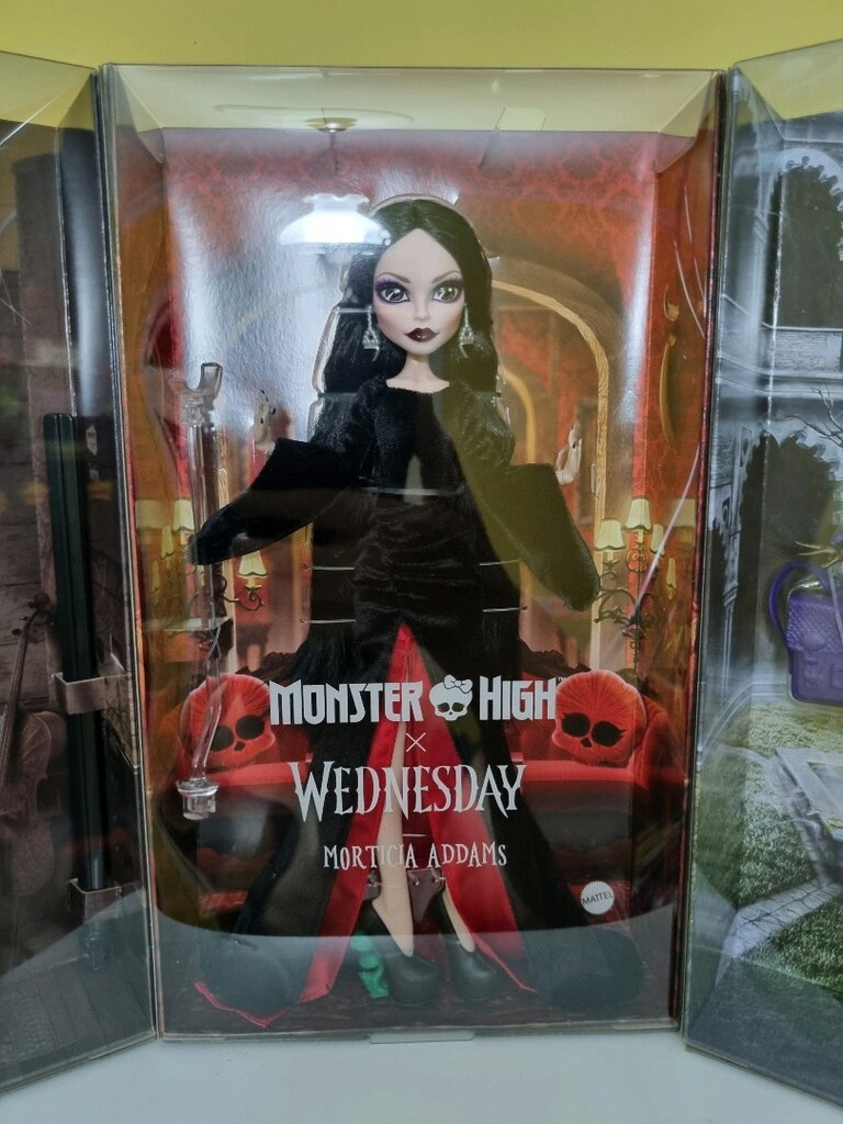 Monster High x Wednesday Morticia Addams Orijinal Mattel Kutulu