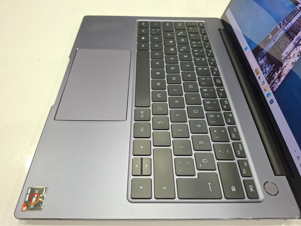 HUAWEI MATEBOOK 14 RYZEN 5 4600H 8GB DDR4 RAM 512GB M2 NVME SSD 14" 2K - 7