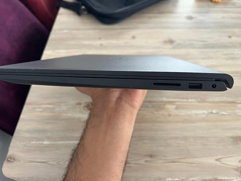 Dell inspion 15 Amd ryzen 5 120 hz ekran 500gb ss - 7