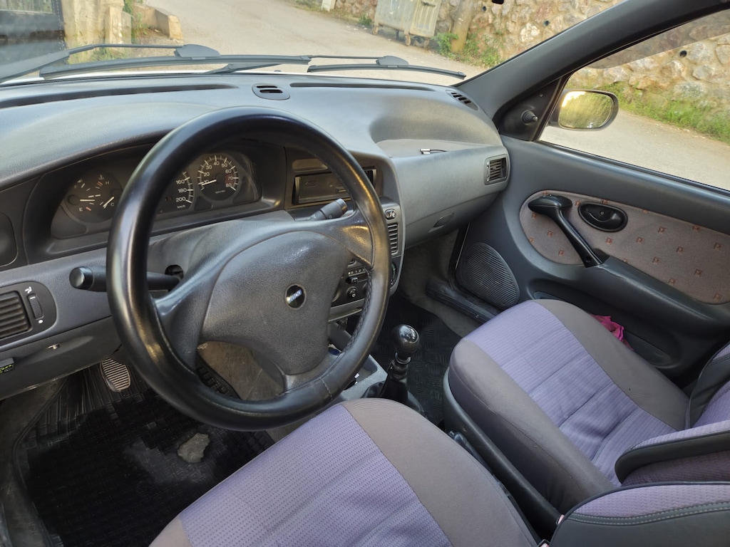 2002 model fiat pailo - 10