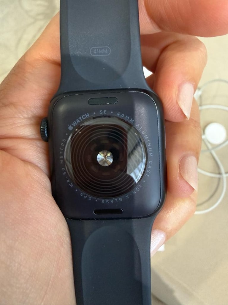 apple watch SE 40MM - 3