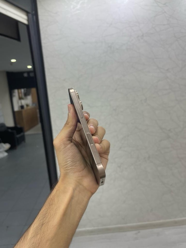 İphone 16 pro - 4