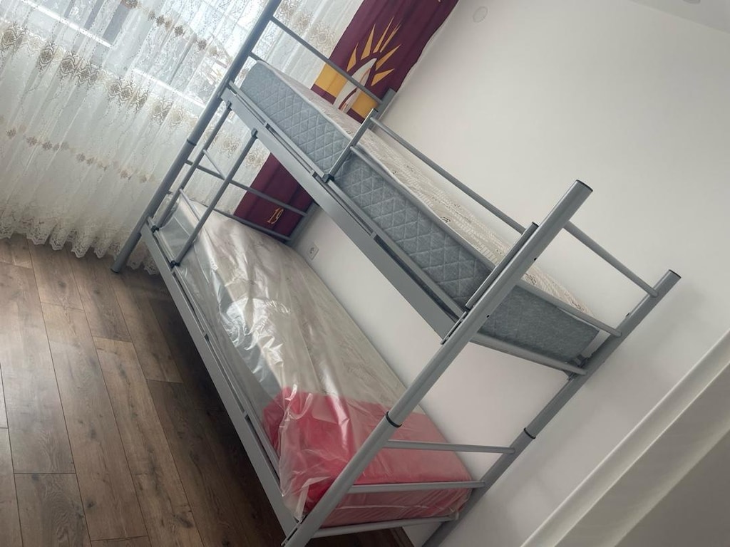 Tek kişilik ranza ve 2 iyi yatak - 5