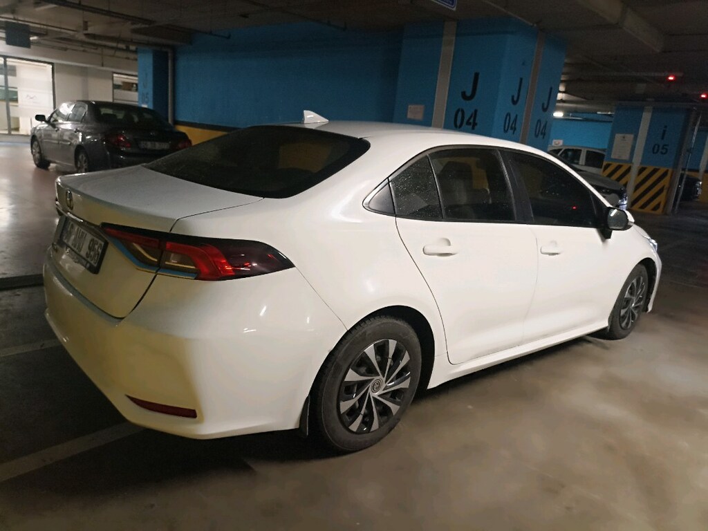 TOYOTA COROLLA 1.5 BENZİN OTOMATİK VİSİON - 5