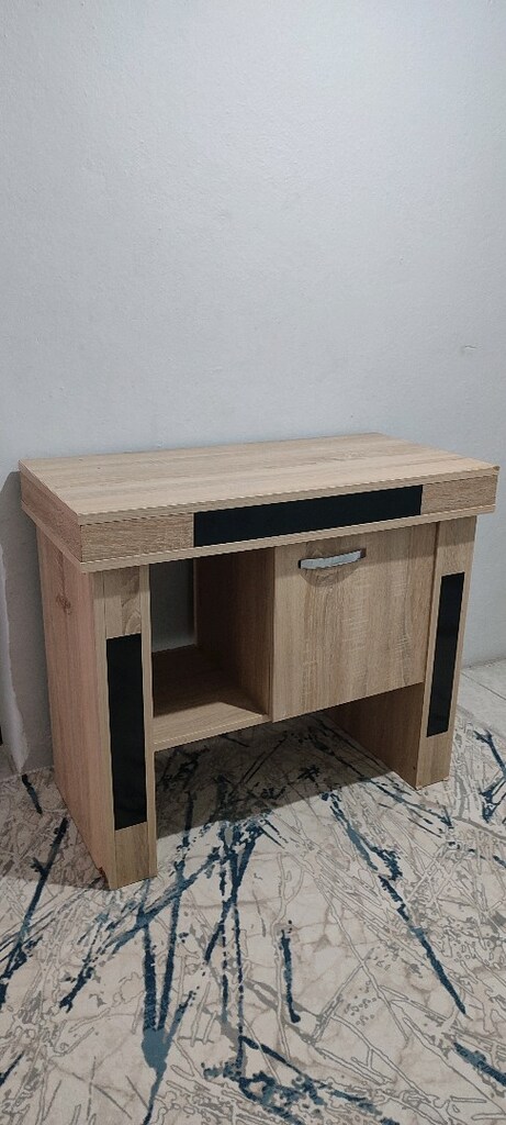 Satılık Çalışma Masası Kahverengi uzunluğu 90cm genişliği 44cm - 2