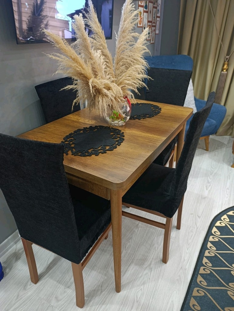 MASA + 4 SANDALYE + 4 KILIF ( Sadece Masa Koçtaştan 10bine alındı ) - 2