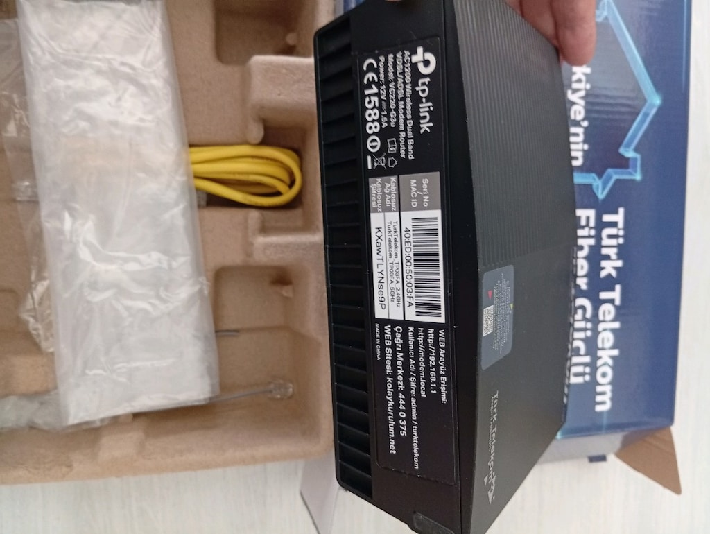 TP-Link VC220-G3U 4 Port 1200 Mbps 5GHz VDSL2 Modem - 3