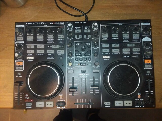 DJ Kontrol cihazı