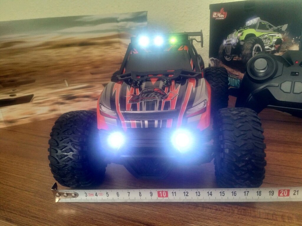 UZAKTAN KUMANDALI ŞARJLI IŞIKLI JEEP BÜYÜK YAKLAŞIK 29CM - 14