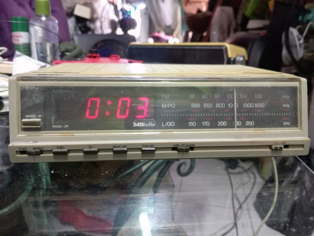 Antika Aciko radyo ışıkları yanıyor,bakım lazım - 2