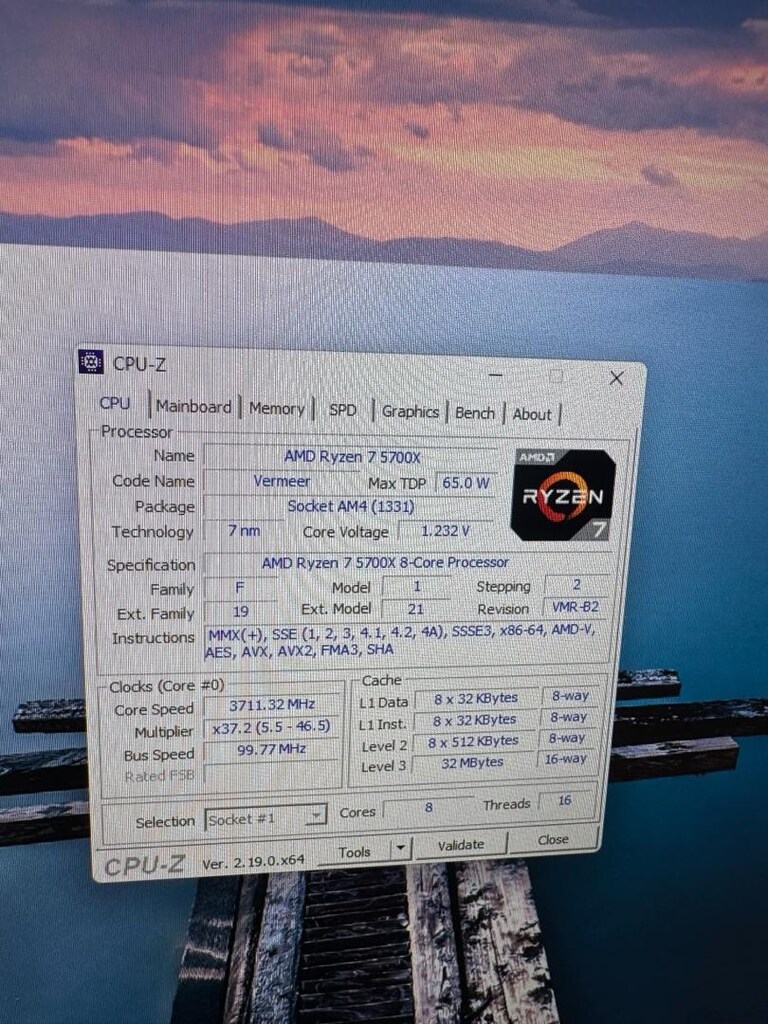 Gaming bilgisayar4060 8GBAMD Ryzen 7 5700X8-Core Processor32 GB RAM - 11