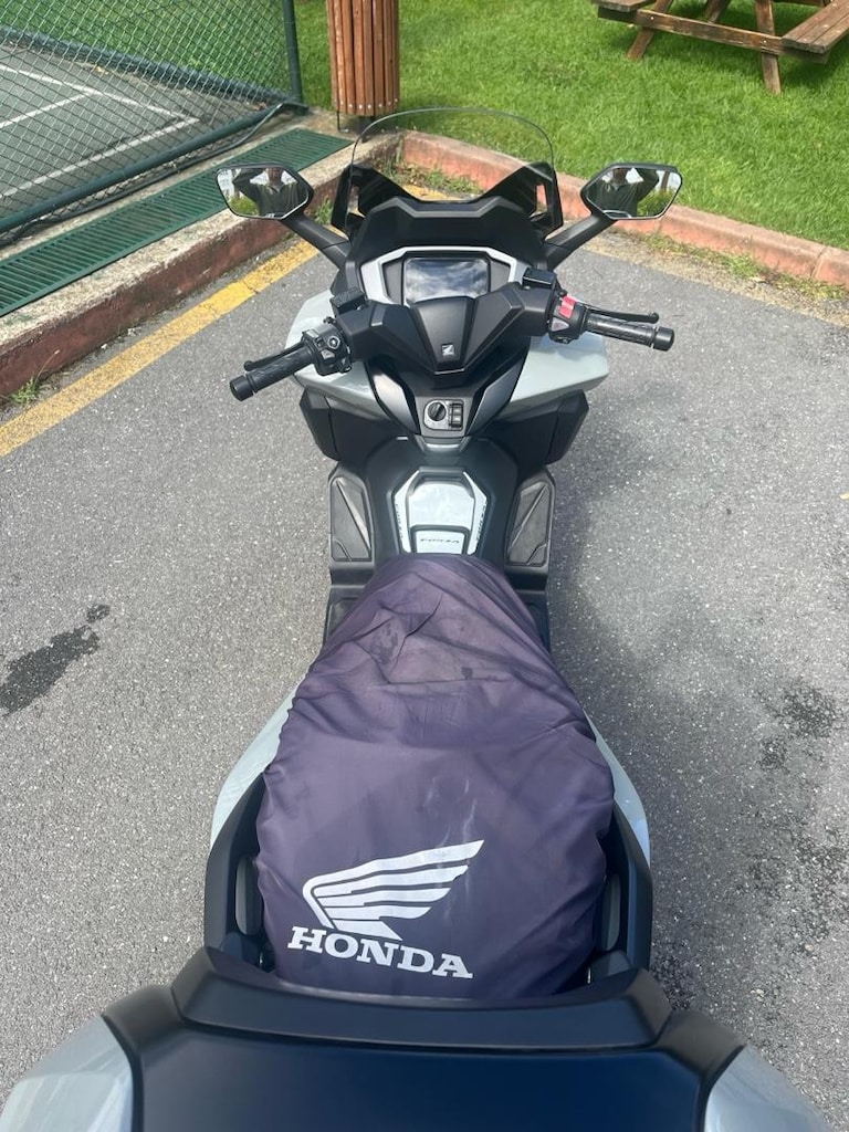 Honda Forza 250 Gri - 7
