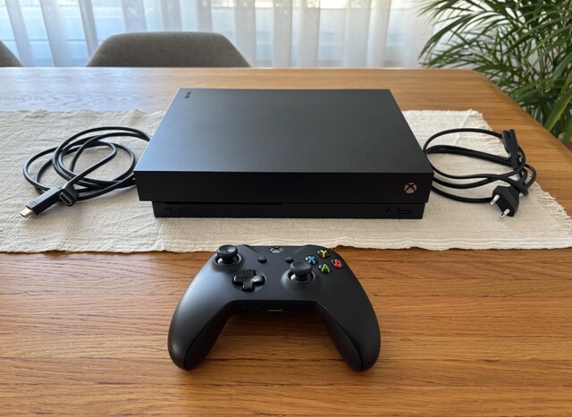 Xbox One X