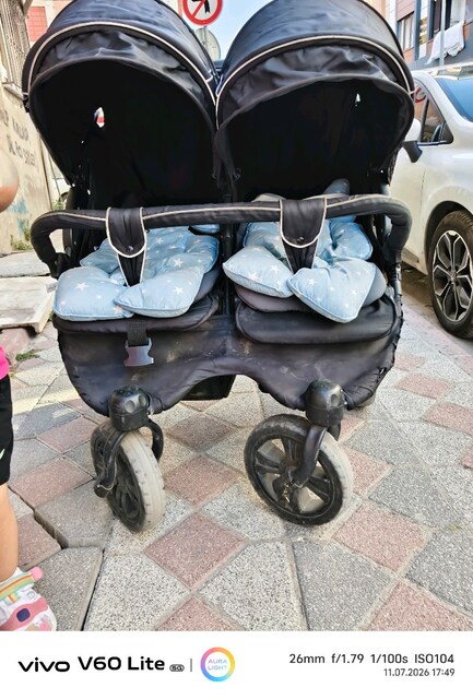 ikiz bebek arabasi