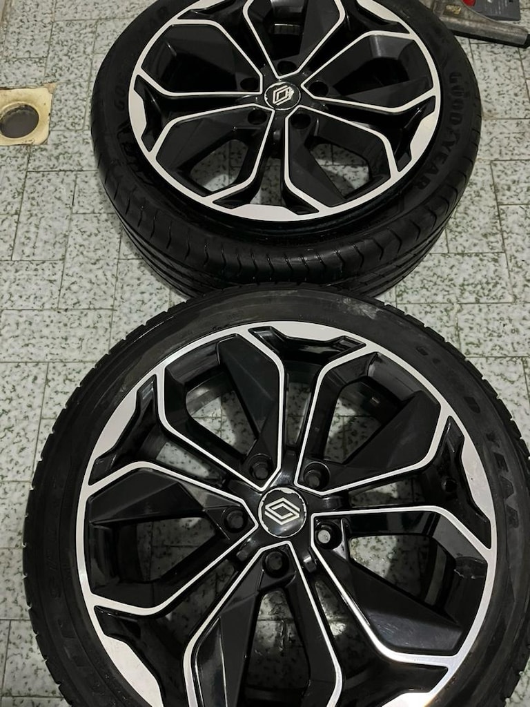 Renault Jant ve Lastik 5*114 225/45/17 - 5