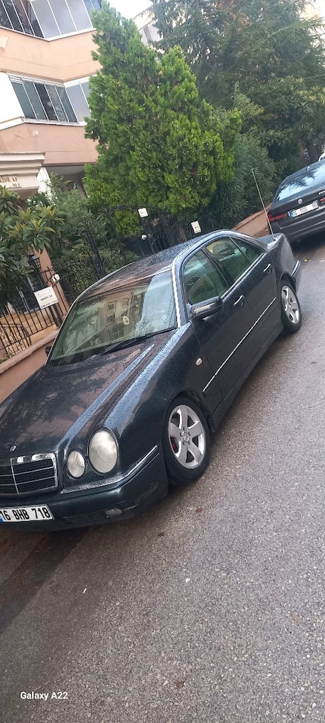 1996 E200 Mercedes - 3