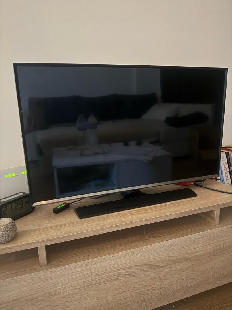 Samsung LT32E310MZ 32''82 Ekran Full HD LED Ekran