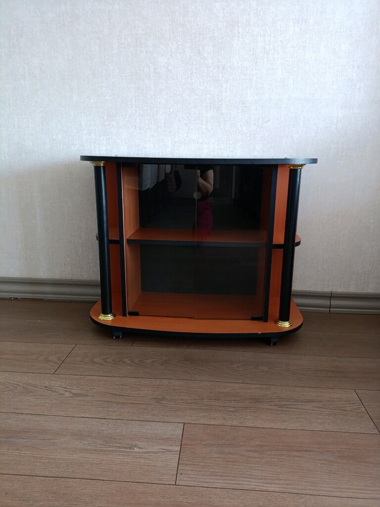Televizyon sehpası - 12