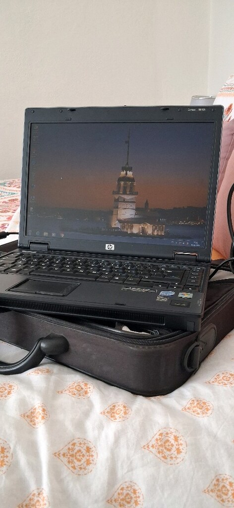 HP laptop - 5