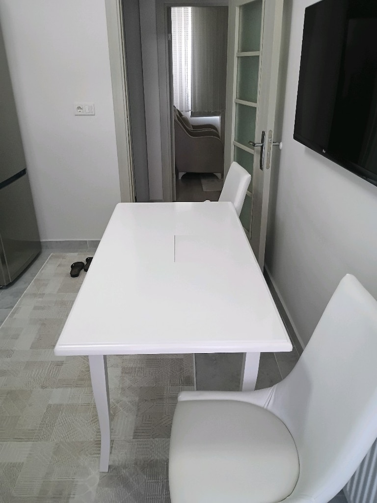 Sıfır mutfak masası ve 2 sandalyesi - 5