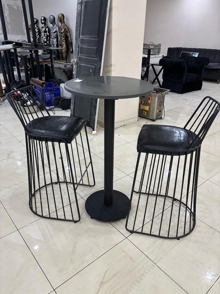 bar masa sandalye
